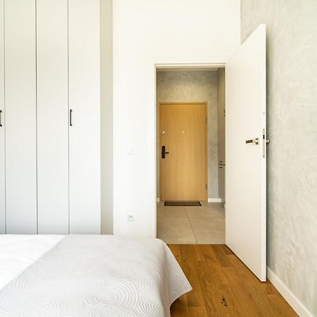 Apartamentysnu, Wola Premium II Z Parkingiem Warsaw Exterior photo